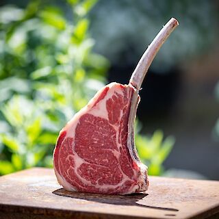 ZART, SAFTIG, AROMATISCH